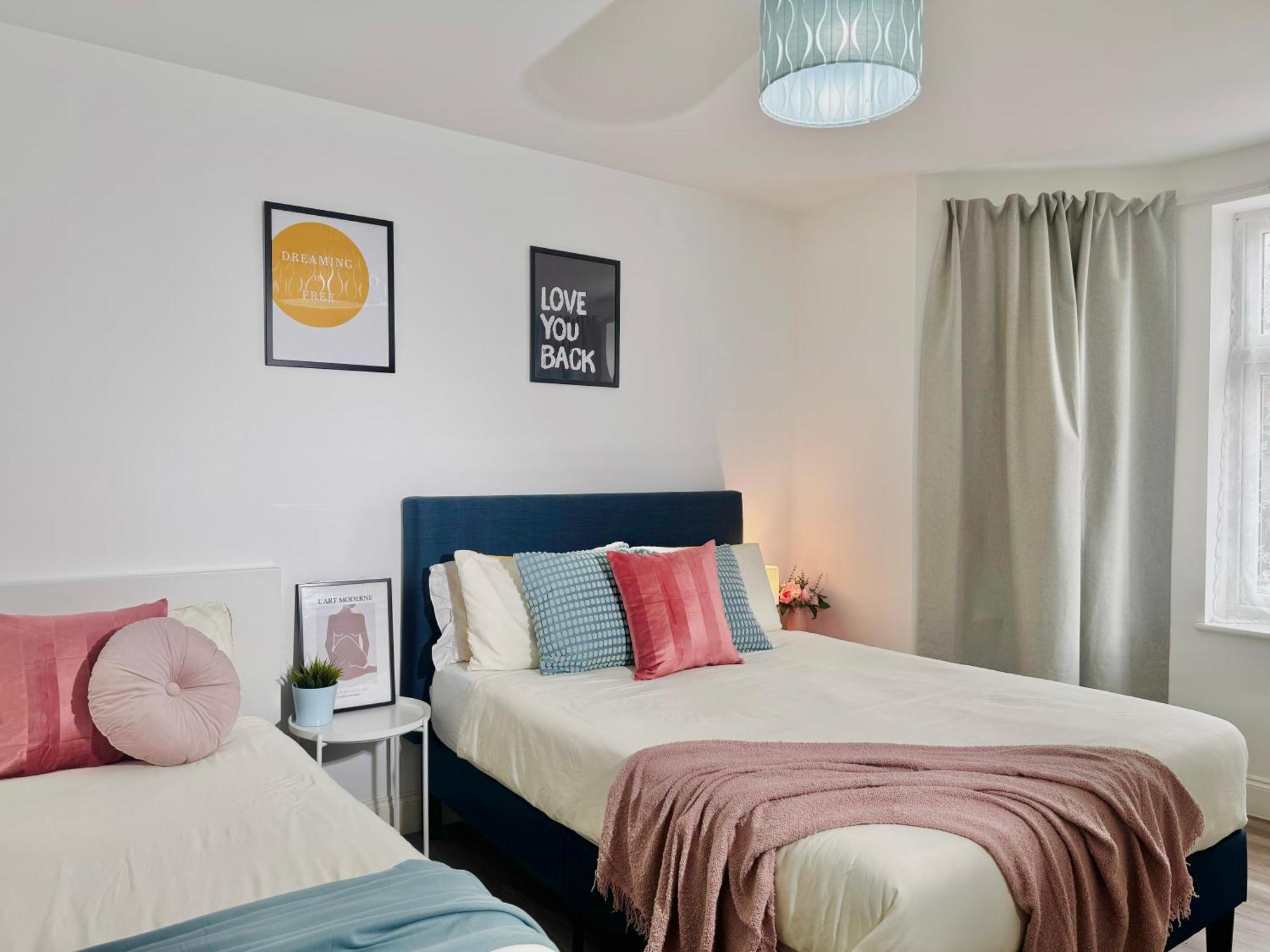 Cosy 1-Bed Flat 30Min To Central London & Parking Экстерьер фото