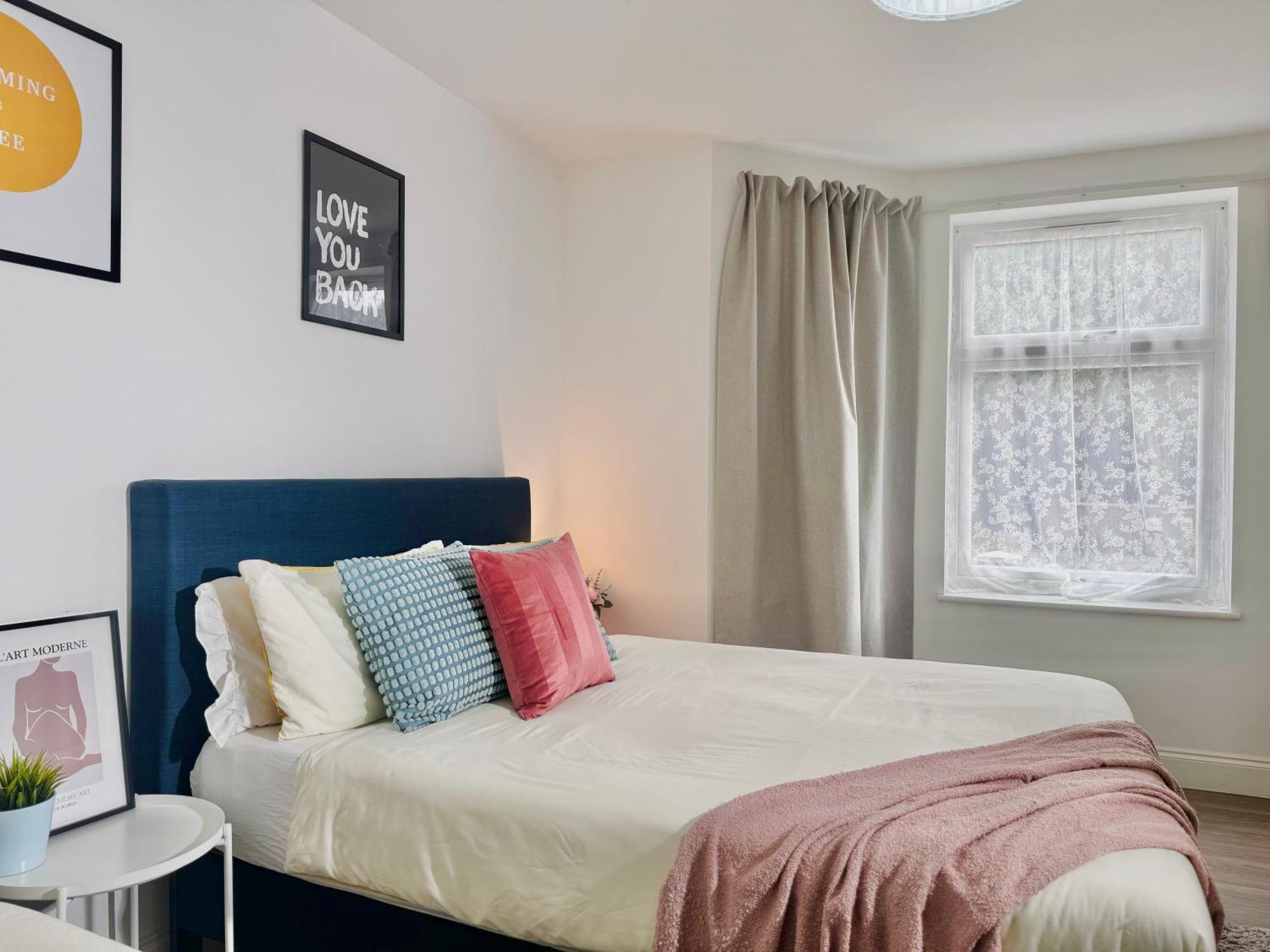 Cosy 1-Bed Flat 30Min To Central London & Parking Экстерьер фото