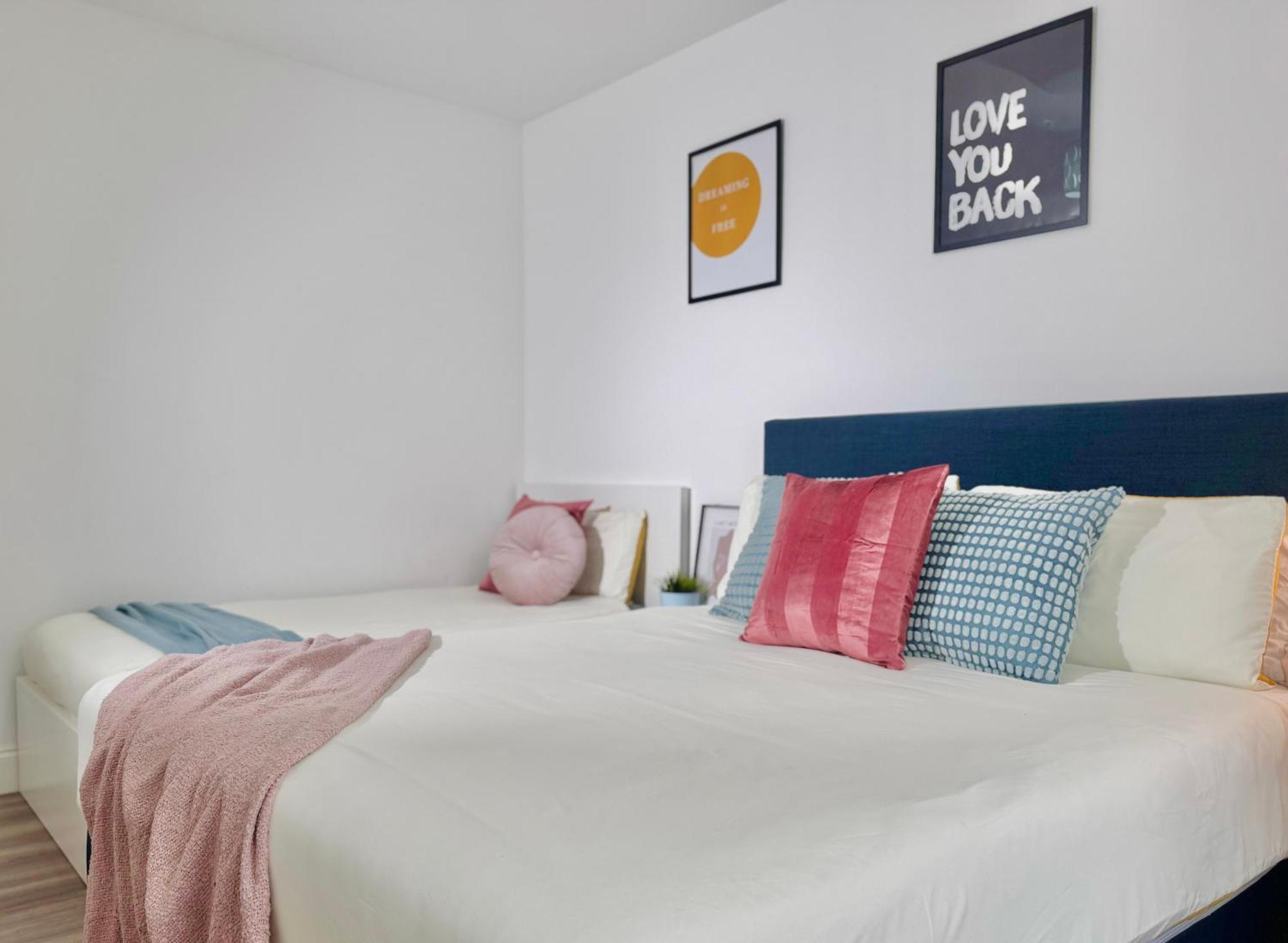 Cosy 1-Bed Flat 30Min To Central London & Parking Экстерьер фото